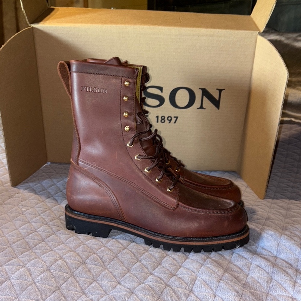 Filson Brown Leather Upland Boots with Durable Sole